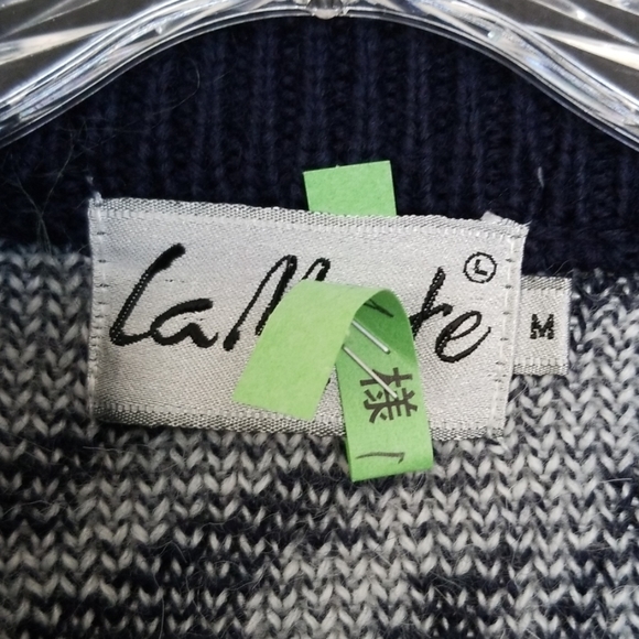 Over size vintage sweater bogo style - Picture 3 of 7